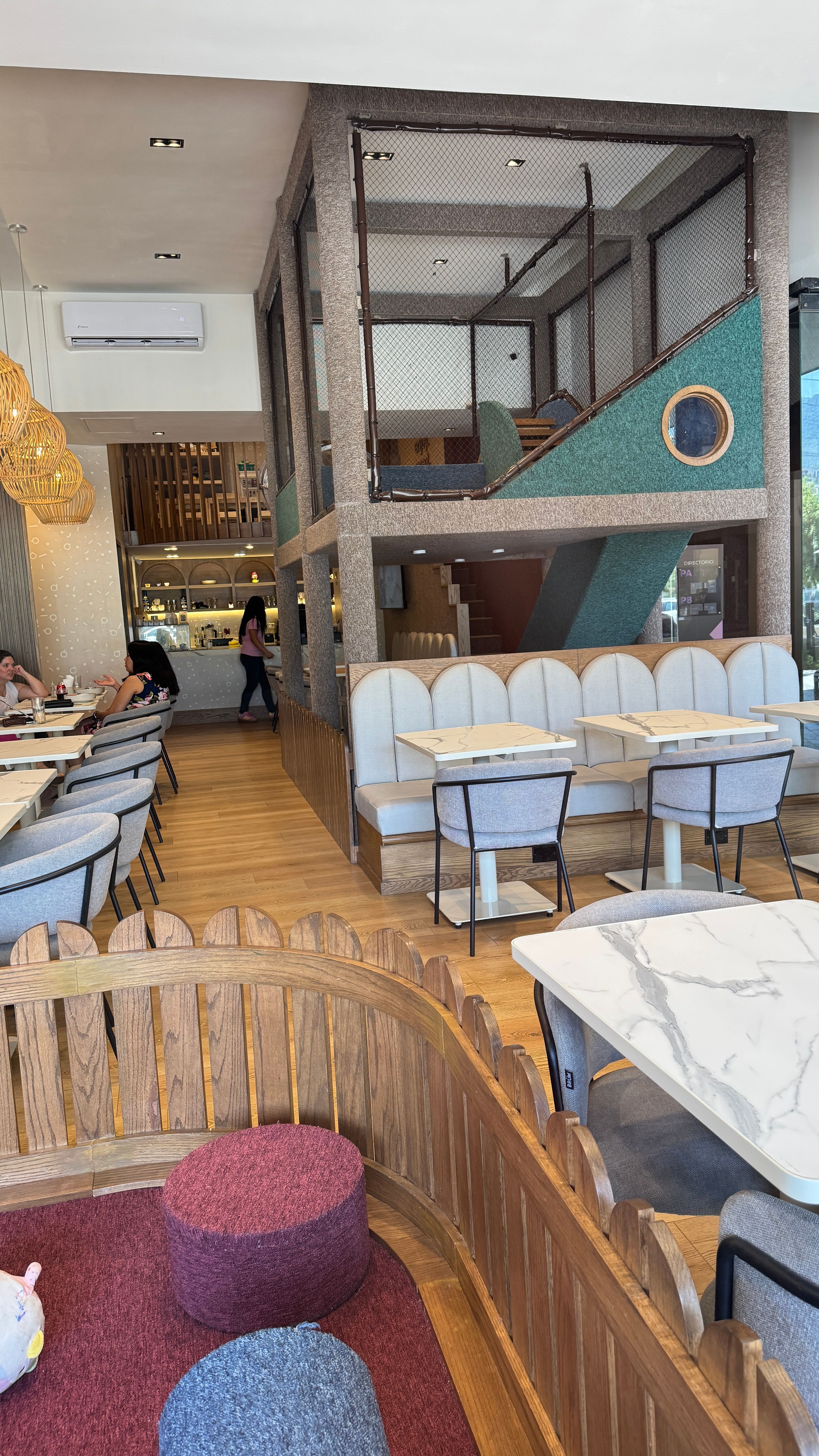 Interior de Cofki Valle Oriente